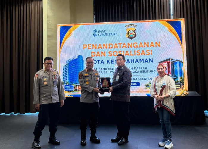 Tak Menyangka Raih Super Grand Prize Ratusan Juta, Dela Ajak Masyarakat Rajin Menabung di BSB