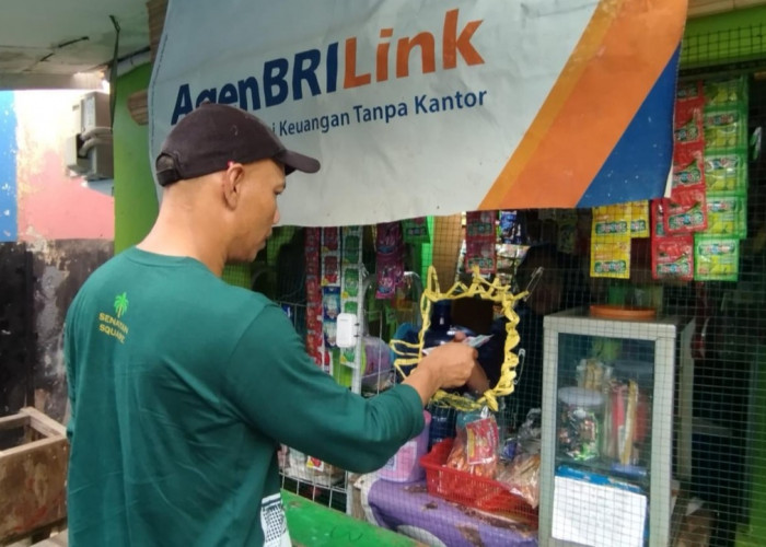 Pahlawan Inklusi Keuangan, AgenBRILink di Tengah Kebun Sawit Berhasil Dekatkan Layanan Perbankan ke Masyarakat