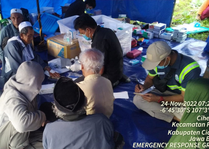 ERG PT Timah Tbk Bersama Satgas Bencana BUMN Gotong Royong Bantu Korban Gempa Cianjur 