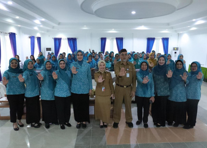 Luncurkan Buku 