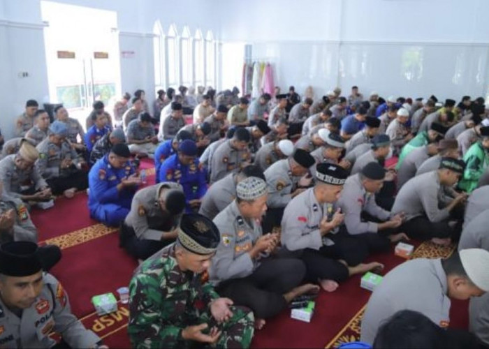 PJ Bupati Jantani Ali Hadiri Perayaan Mualid Nabi Muhammad di Polres Bangka