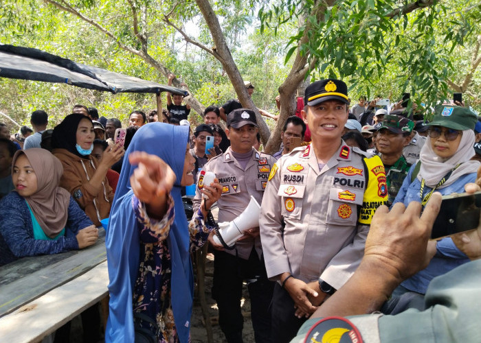 Emak-emak Minta Tambang Tembelok Tetap Jalan