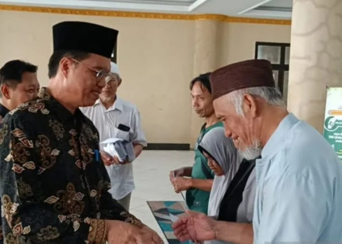 95 Mustahik di Babar Dapat Bantuan Baznas 