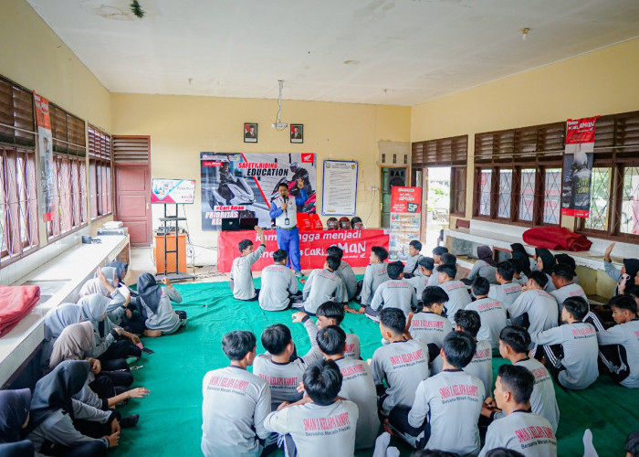 Honda Babel Gelar Edukasi Keselamatan Berkendara ke SMAN 1 Kelapa Kampit