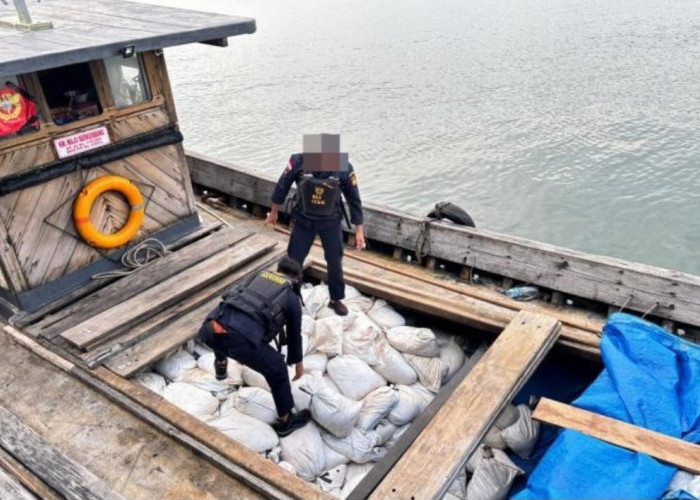 Lagi, Penyelundupan Timah dari Babel ke Thailand Digagalkan di Batam