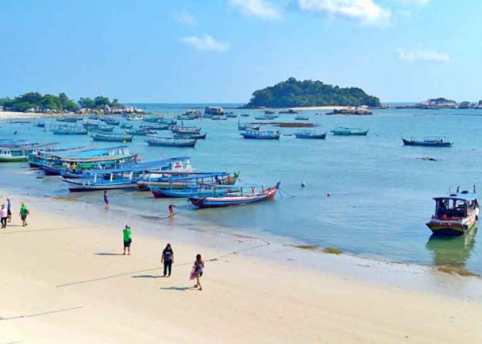 6 Pesona Tempat Wisata Belitung: Dari Keindahan Alam Pantai Hingga Warisan Budayanya