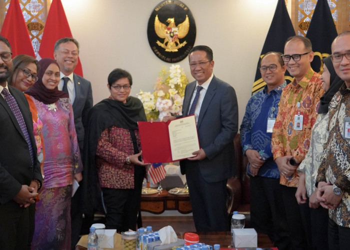 Temui Menteri dari Malaysia, Supratman Bahas Pembangunan Hukum di ASEAN