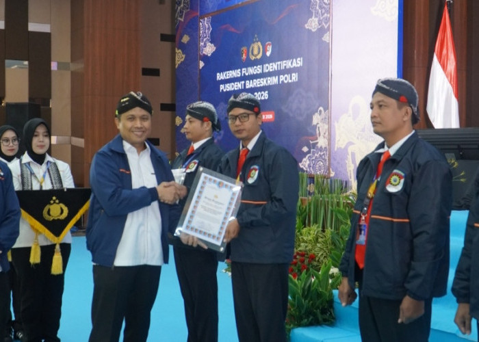 Aipda Ferry N,  PS. Kaur ident Sat Reskrim Polres Bangka Raih Penghargaan dari Kabareskrim Polri