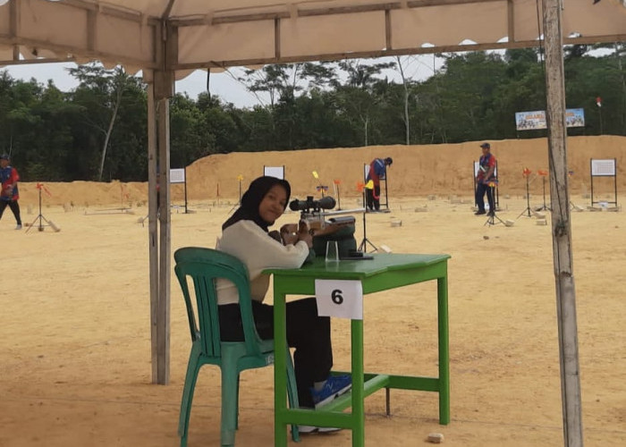 Halimah, Sniper Putri Desa Cit Sumbang 2 Emas untuk Bangka 