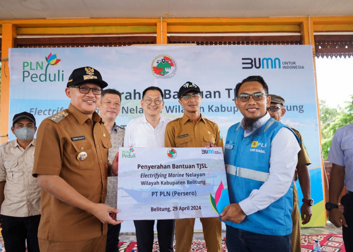 PLN Salurkan Bantuan TJSL Electrifiying Marine Kampung Nelayan Maju