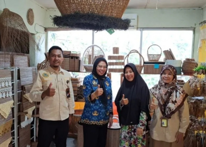 UMKM Kerajinan Lidi Nipah Babel Tembus Pasar Prancis
