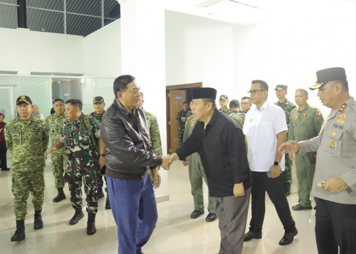 Gubernur Hidayat Arsani Sambut Kedatangan Menhan RI dan Panglima TNI di Babel