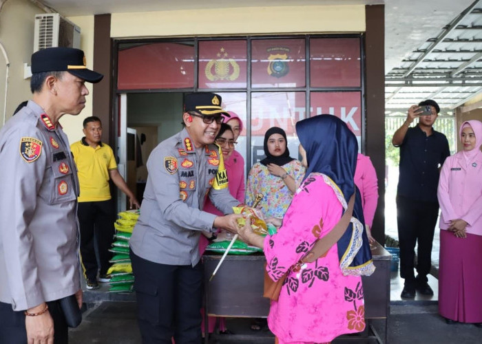 Polresta Pangkalpinang Gelar Gerakan Pangan Murah, Warga Antusias Sambut Sembako di Bawah Harga Pasar