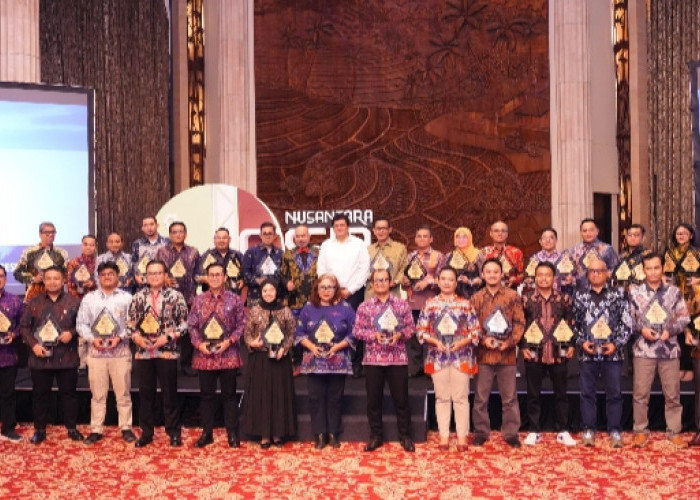Raih 43 Penghargaan di Nusantara CSR Awards 2025, PLN Terima Predikat Platinum SDGs