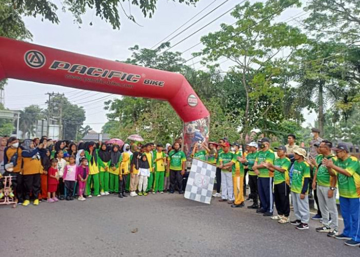 Ribuan Warga Bateng Meriahkan Jalan Sehat Muktamar Muhammadiyah dan Aisyiyah ke-48 