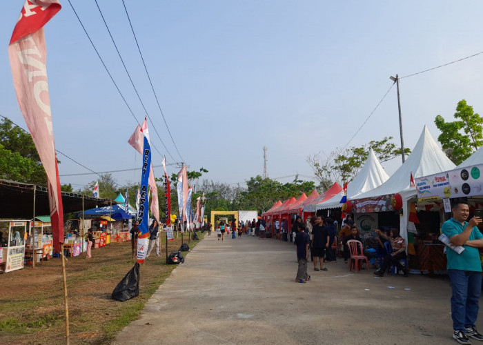 Perdana, Kelurahan Berok Gelar Festival EKRAF, 13 Booth Pameran Adu Kreatif