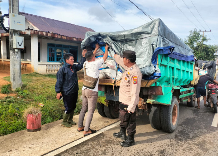 Kawal Pendistribusian Pupuk, Kapolres ; Komitmen Dukung Ketahanan Pangan 