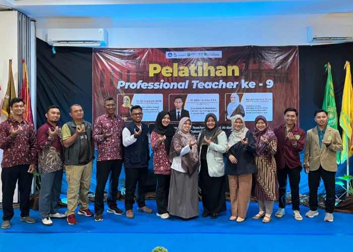 134 Mahasiswa Mengikuti Pelatihan Professional Teacher