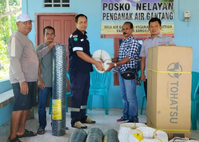 Dukung Produktivitas Nelayan, PT Timah Tbk Berikan Bantuan kepada Kelompok Nelayan Penganak Air Gantang