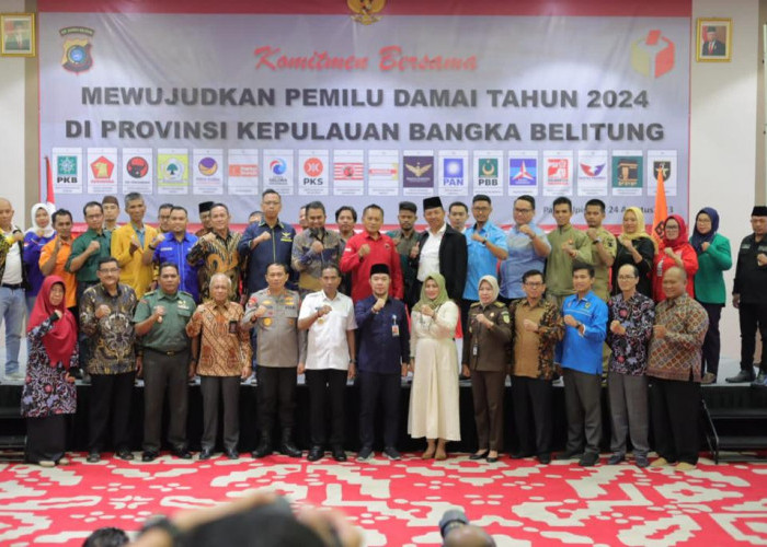 Pj Gubernur Suganda Tanda Tangani Komitmen Bersama Mewujudkan Pemilu Damai 2024