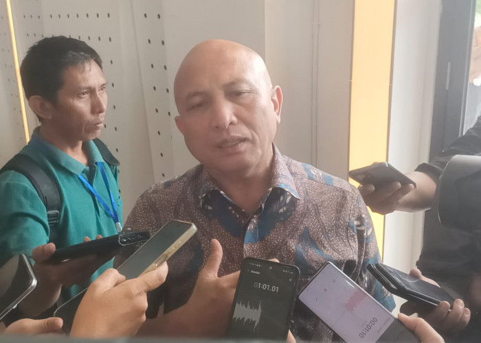 Ketua DPRD Babel Hadiri Pengukuhan 3 Guru Besar dan Dua Dekade Berdedikari UBB