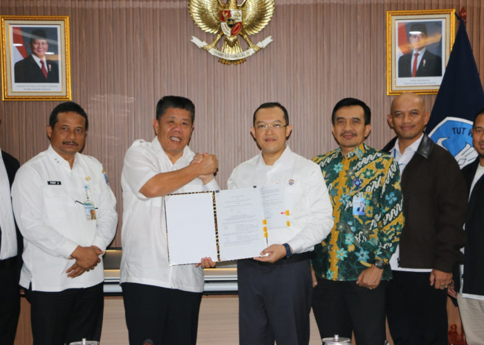 Langkah Besar Babel: Gubernur Hidayat Arsani Teken Hibah Strategis, Fakultas Kedokteran UBB Kian Nyata!