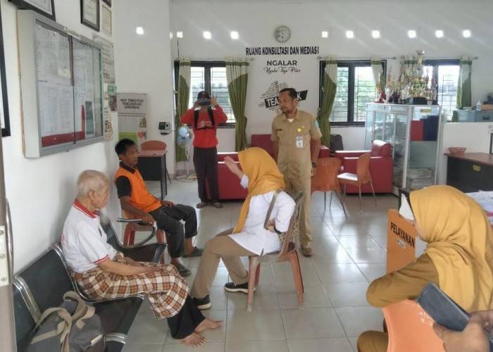 Dinsos Bangka Kembalikan Kakek yang Ditemukan Terlantar di Kebun ke Pihak Keluarga 