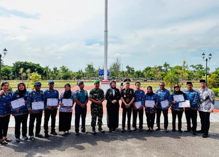 Upacara HUT PGRI, Korpri dan Guru, Debby Sampaikan Hal Ini 