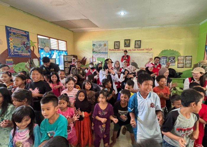 Pulihkan Trauma Anak Korban Kebakaran Serdang, Bunda Debby: Jangan Pernah Kehilangan Mimpi