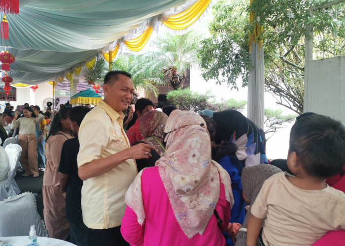 Dari Pukul 10.00 WIB, Ribuan Warga Sudah Berdatangan Hadiri Open House Bambang Patijaya