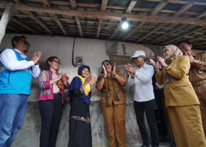 Program Donasi Pegawai PLN Nyalakan 33 Ribu Lebih Sambungan Listrik Gratis Bagi Keluarga Kurang Mampu
