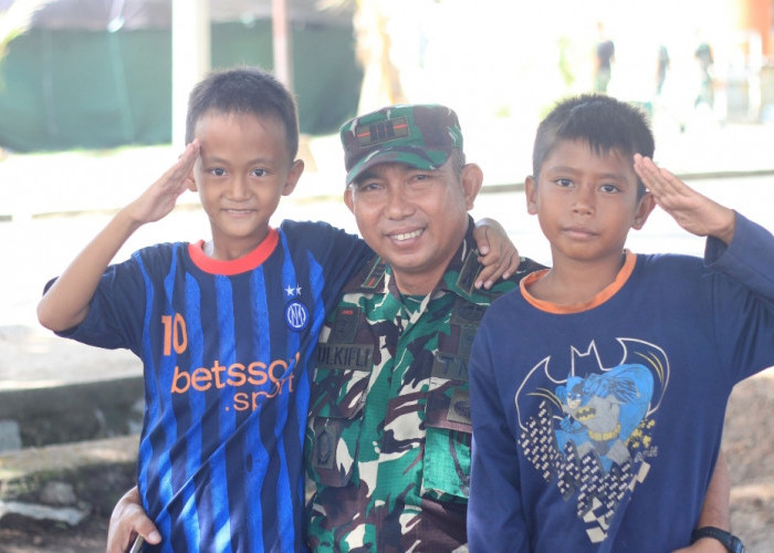 Bukti Cinta Anak Desa pada Prajurit YTP 946/DM