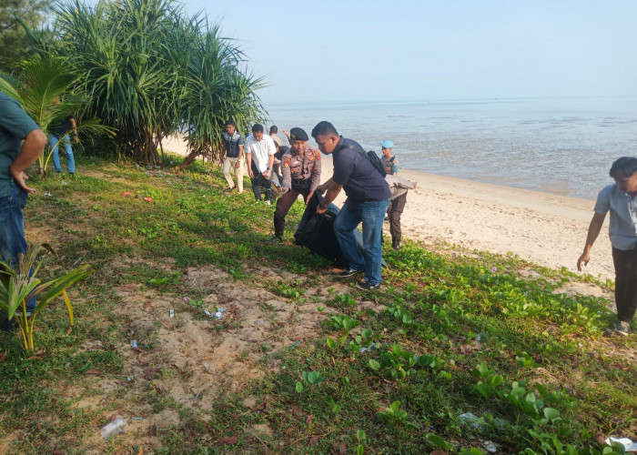 Pantai Sumur 7 Jadi Aksi Bersih Pantai Polres Bateng