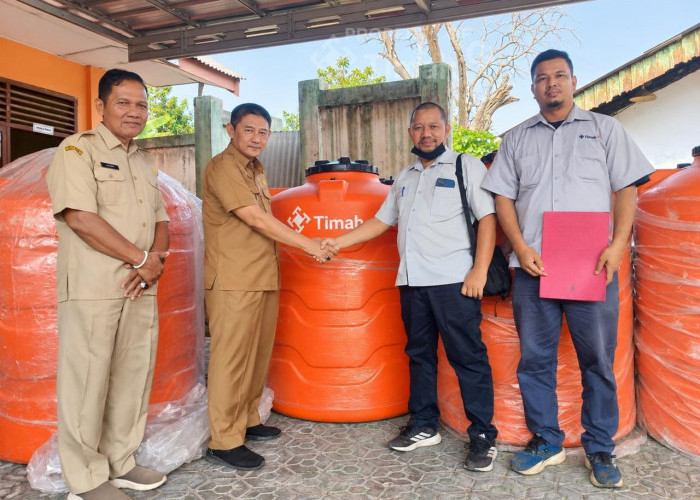PT Timah Berkolaborasi dengan BPBD Bangka Barat Hadirkan Tangki Air Bersih bagi Warga 