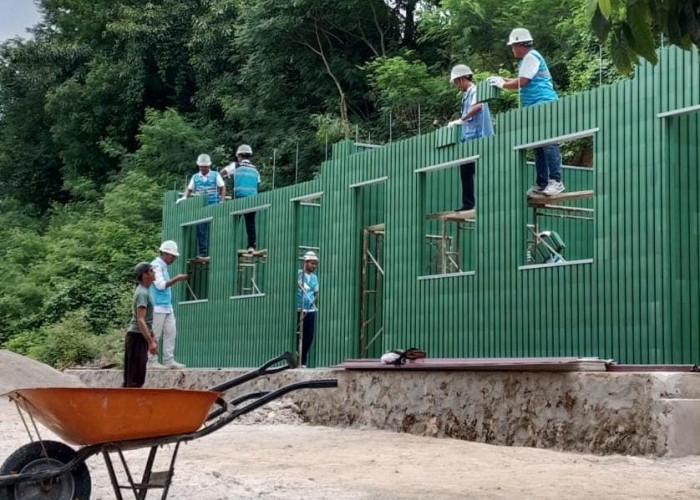 Dari Sampah Jadi Sekolah: Kontribusi PLN untuk Anak-Anak Sumba di Hari Anak Nasional