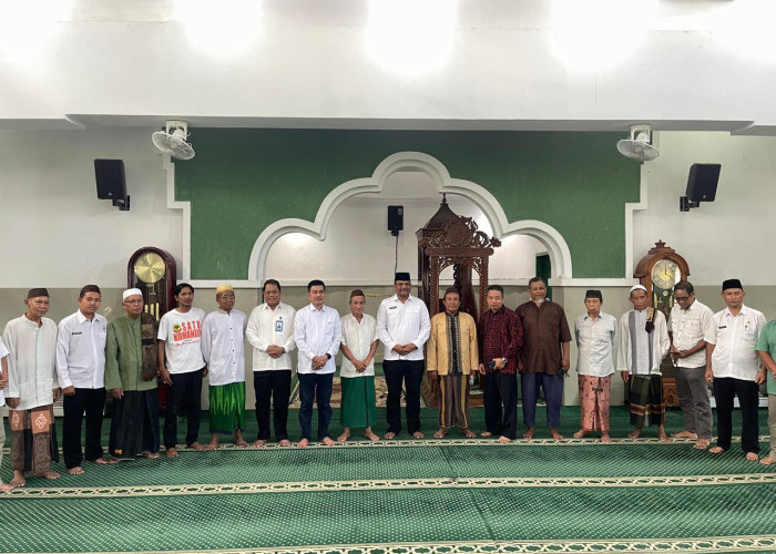 Sejuk, Hari Pertama Kerja Pj Gubernur Safrizal Langsung Sapa Masyarakat