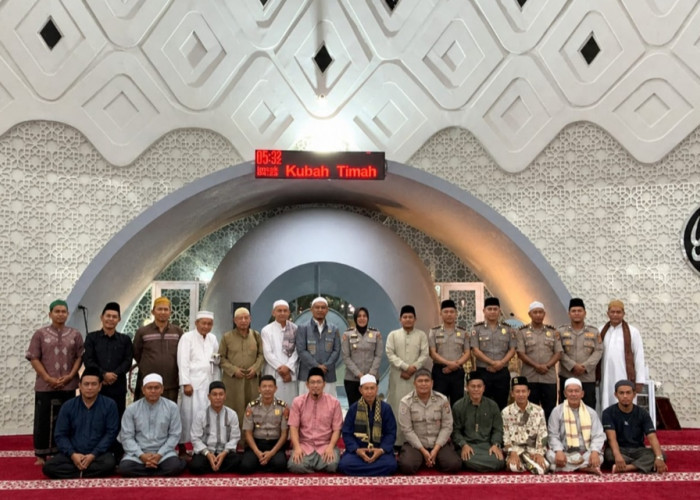 Subuh Keliling di Masjid Kubah Timah, Polresta Pangkalpinang Ajak Warga Perangi Narkoba