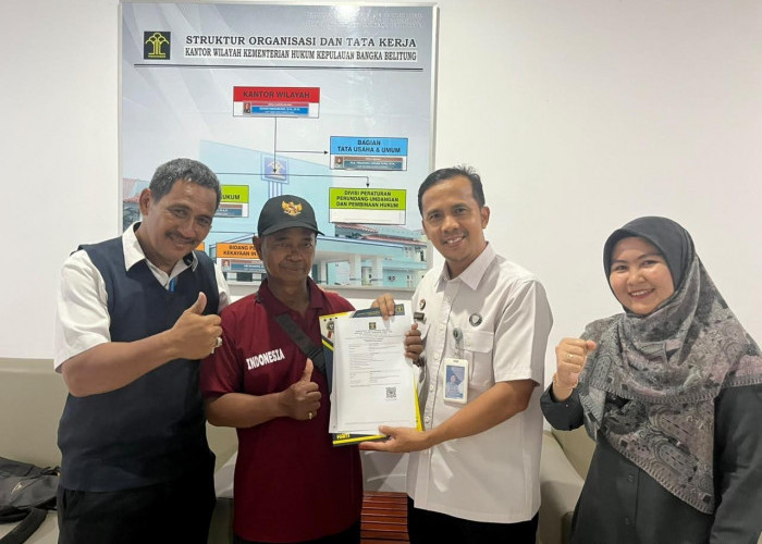 Kanwil Kemenkum Babel Serahkan Sertifikat Perseroan Perorangan kepada PT Asamtara Jaya Bersama