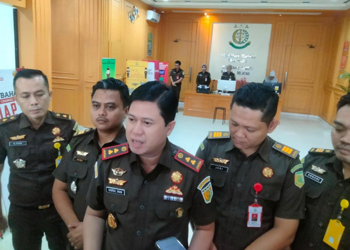 Kejari Basel Setorkan Uang Ke Kas Negara Sebesar 420 Juta, Hasil Lelang Pasir Timah dan Mobil 