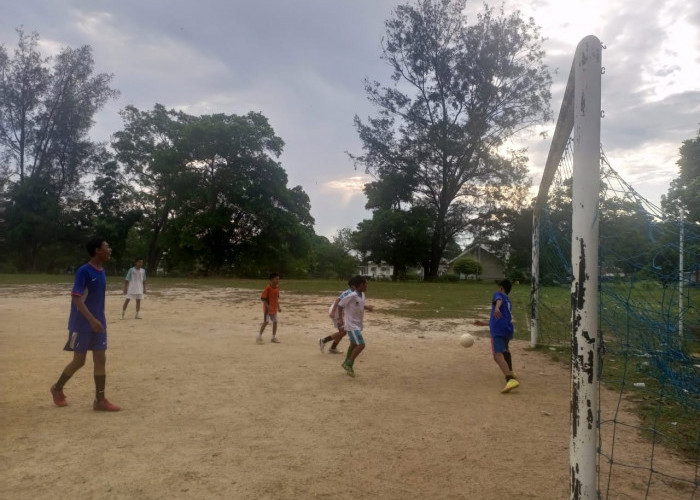 Sediakan Lapangan Sepak Bola untuk Masyarakat di Bangka Barat, PT Timah Dukung Pembinaan Atlet Muda