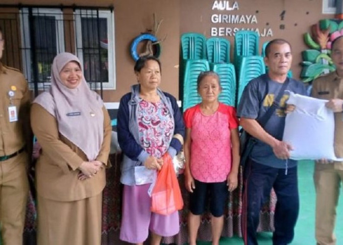 Pemkot Pangkalpinang distribusikan 25 ton beras cadangan pangan ke tujuh kecamatan