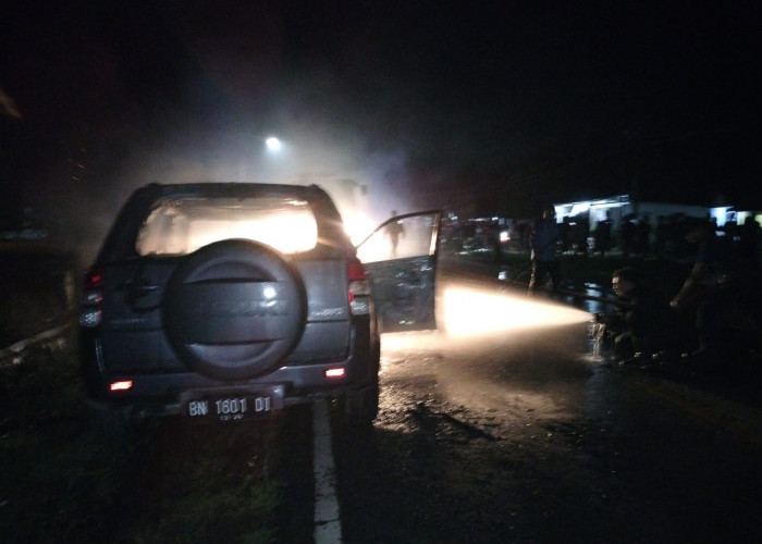 Mobil Dinas Kapolres Bangka Ludes Terbakar