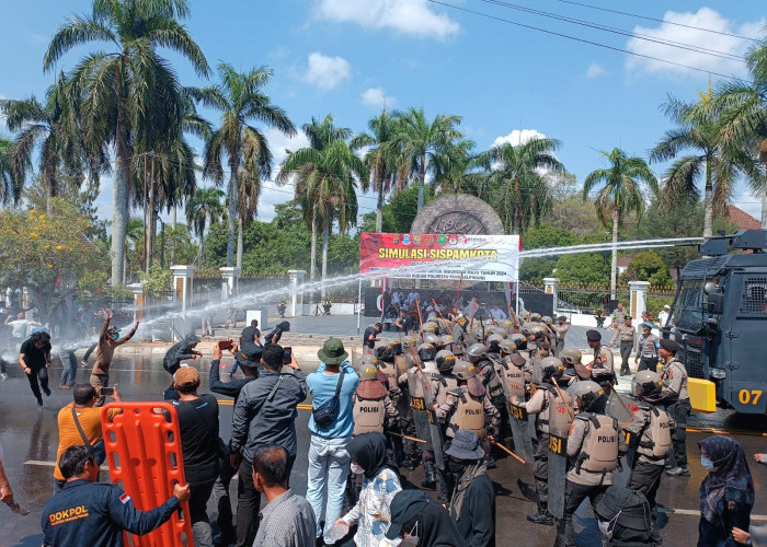 Kecewa, Massa Serbu KPU Kota