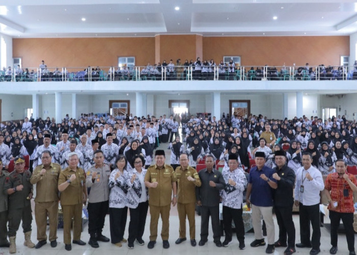 Gubernur Babel Hidayat Arsani: Guru Garda Terdepan Membangun Karakter dan Masa Depan Bangsa