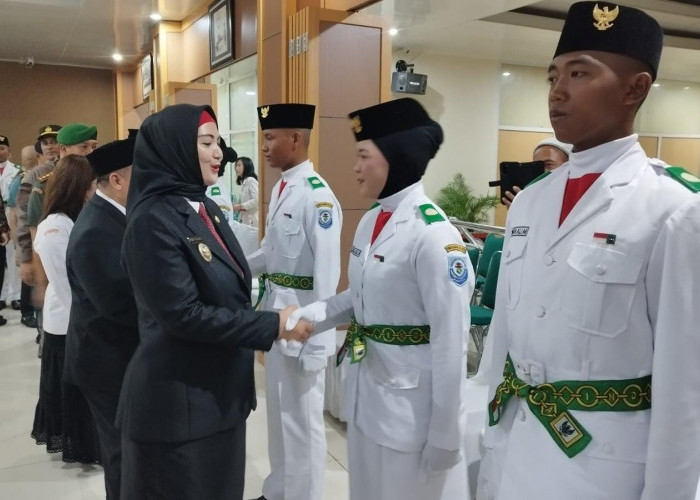 30 Paskibraka Dikukuhkan, Debby Pesan Ini 