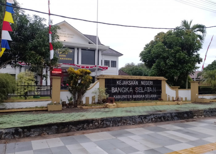 Warga Laporkan Kades Nangka ke Kejari Basel