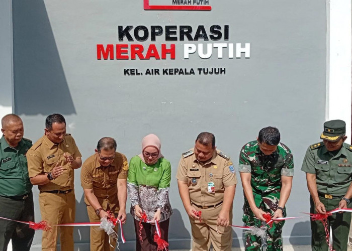 Wamenkop Resmikan Unit KMP Pertama Air Kepala Tujuh Pangkalpinang