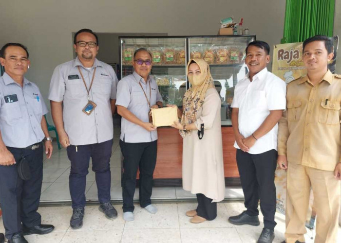 Dorong Kelor KUB di Belitung Timur Berkembang, PT Timah Tbk Serahkan Bantuan Alat Produksi
