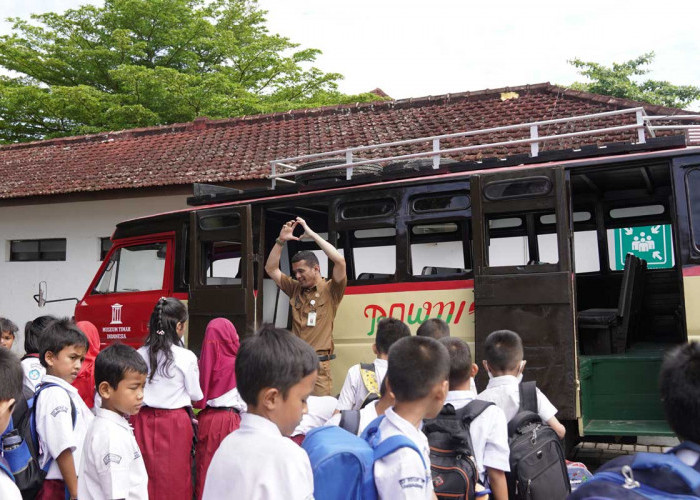 Serunya, Berkeliling Tempat Sejarah di Pangkalpinang dengan Oto Pownis Kendaraan Legend Masyarakat Bangka 