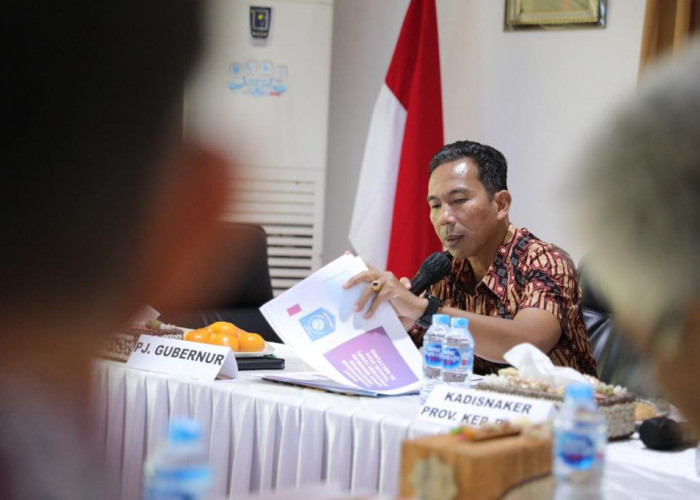 Pemprov Kep. Babel Gelar Rapat Bersama Kabupaten/Kota Bahas UMP 2024